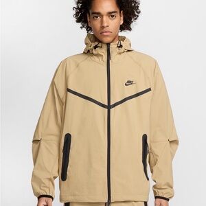 Nike Men's Beige Windbreaker Jacket